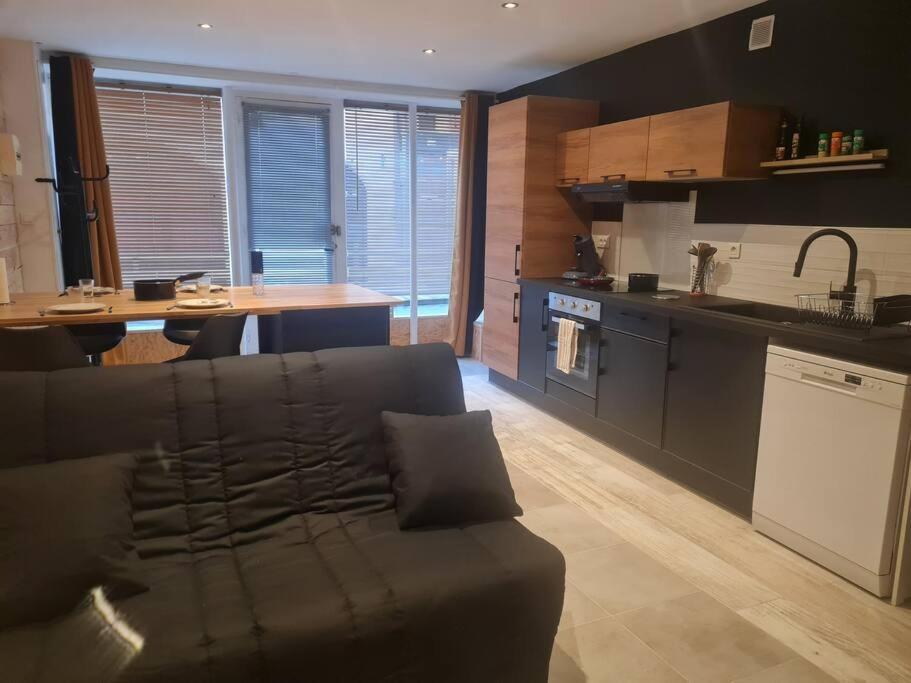 L'Escale Charliendine Appartement Charlieu Buitenkant foto
